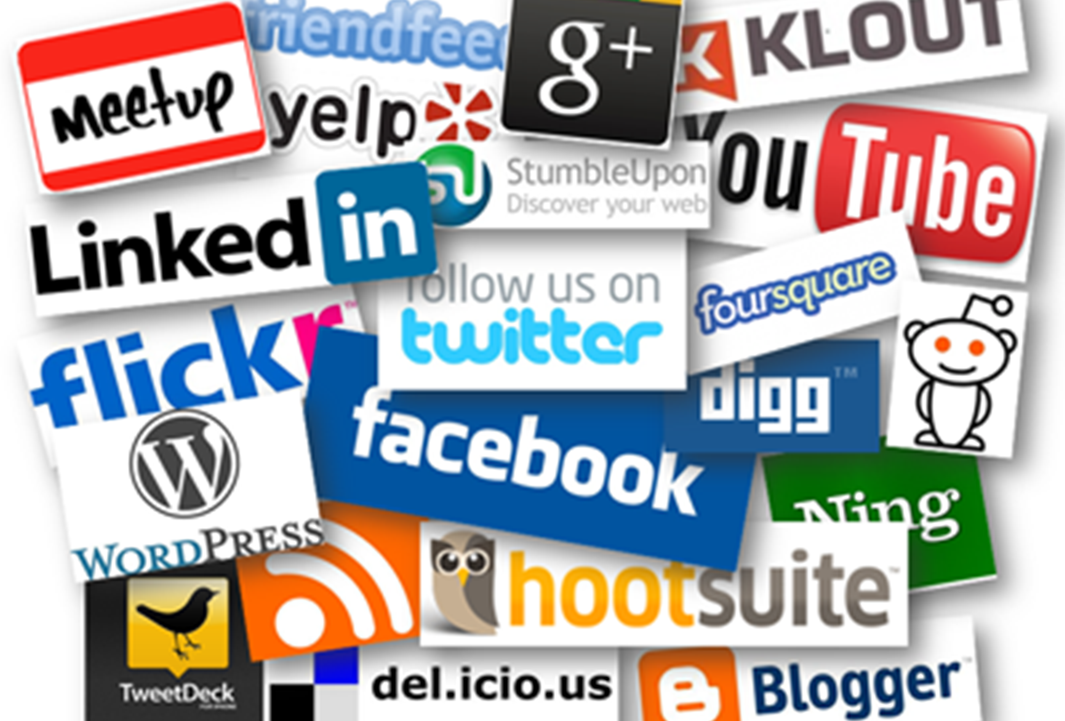 Collage Social Media composed of social buttons: Description 